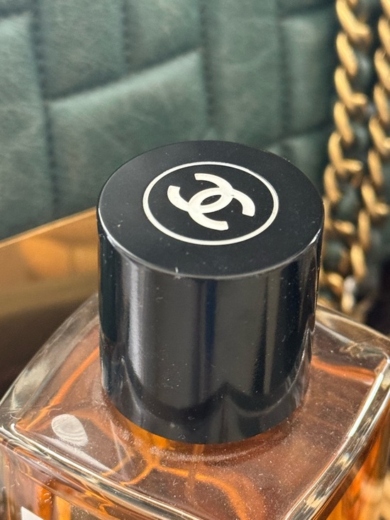 CHANEL Beige Eau de Parfum Bottle with Black Cap - Picture 3 of 4